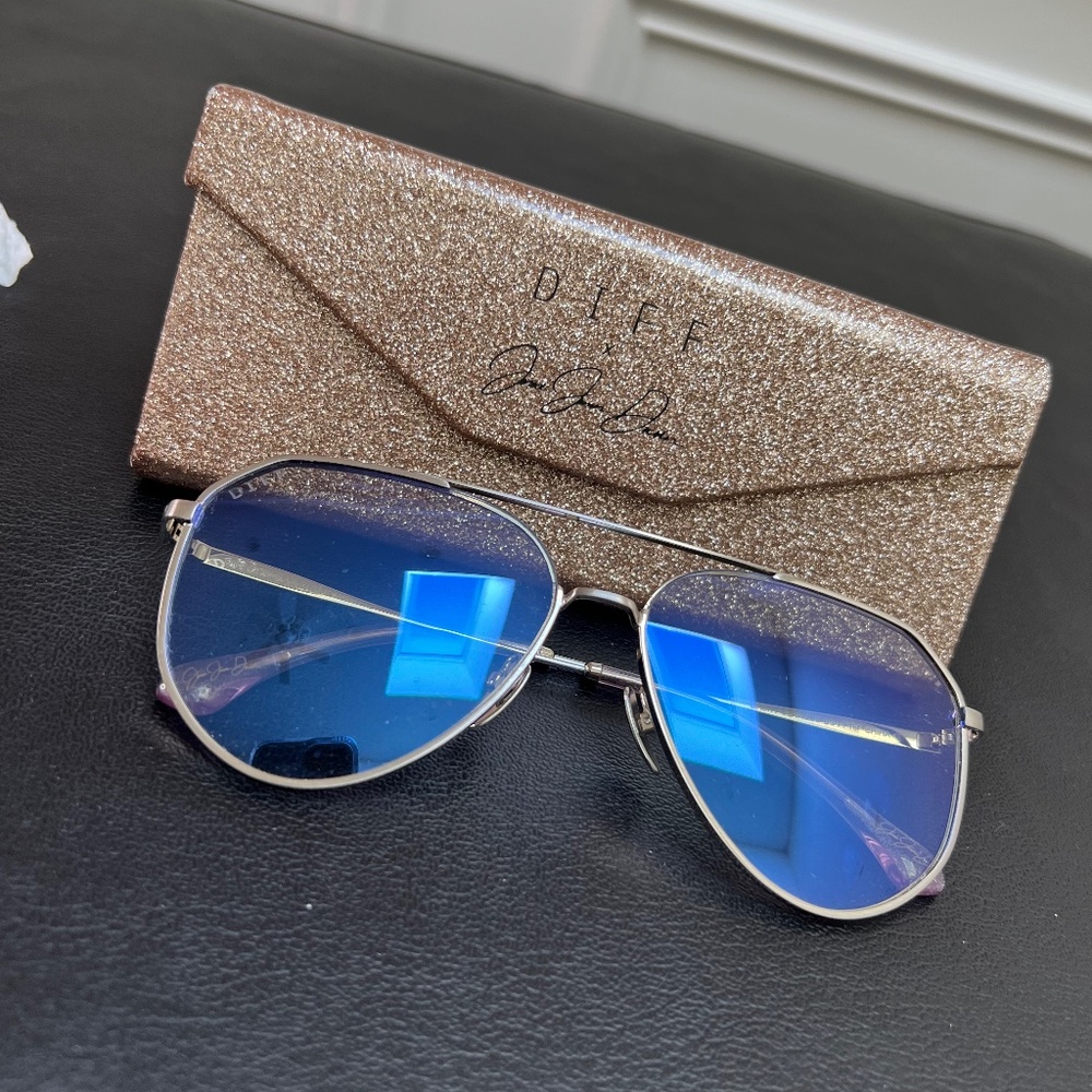 Diff x Jessie James Decker Dash aviator